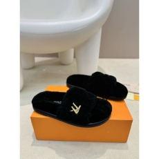 Louis Vuitton Slippers